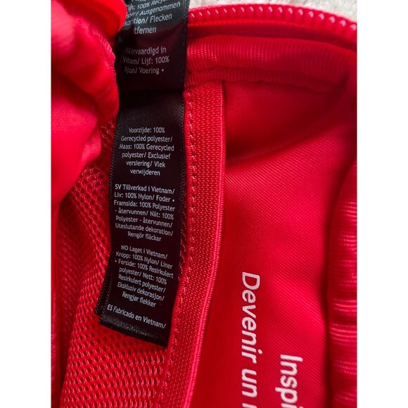 Lululemon Team Canada Future Legacy Mini Belt Bag Red 1L Recycled Content Adjust - Picture 10 of 10